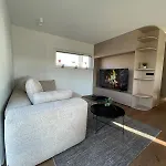 Lanina Estate Nyaraló *