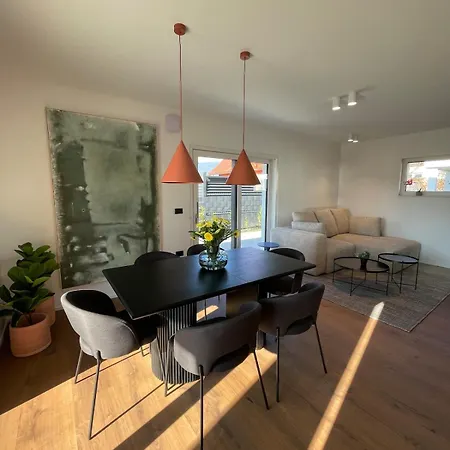 Lanina Estate