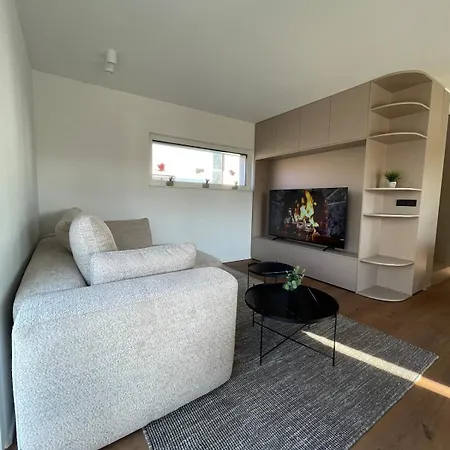 Lanina Estate Holiday home *